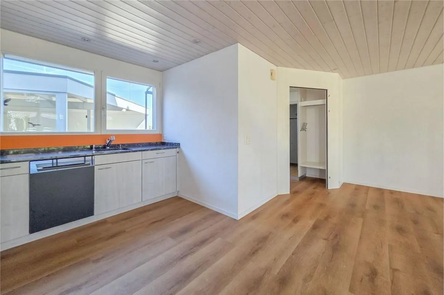 Geräumiges Familienhaus in Kappelen - Foto 8 von 13