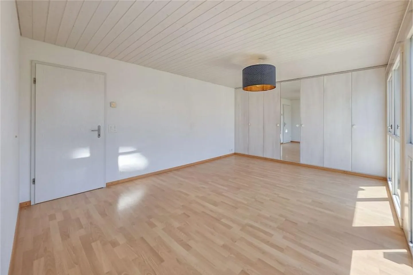 Geräumiges Familienhaus in Kappelen - Foto 11 von 13