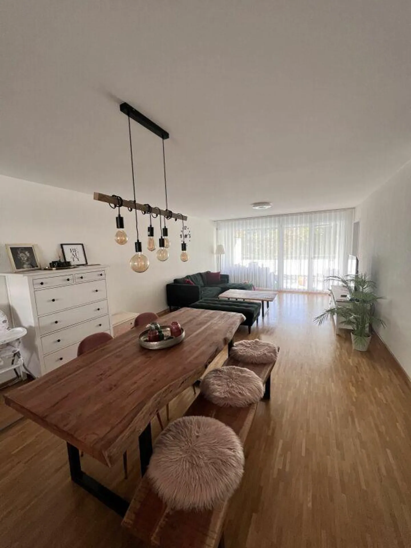 Beautiful apartment seeks new tenant! - Photo 2 of 8