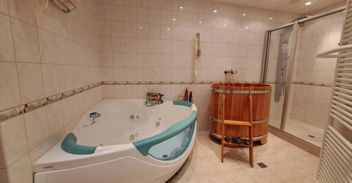 Magnificent 8-room Chalet in Leukerbad – Luxury and Nature in the Heart of the Alps - Photo 3 of 12