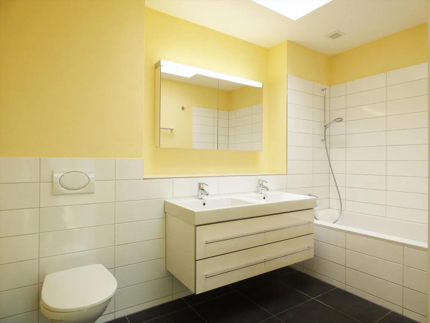 «Ihr Wohntraum im "Secret Garden" - Attikawohnung mit 2 Dachterrassen!» - Foto 3 von 5