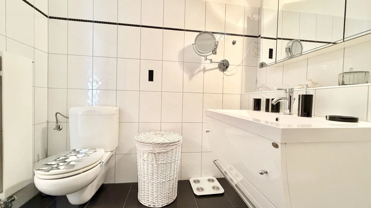 Appartement attrayant de 4,5 pièces dans un emplacement parfait à Hinterkappelen - Photo 14 sur 17