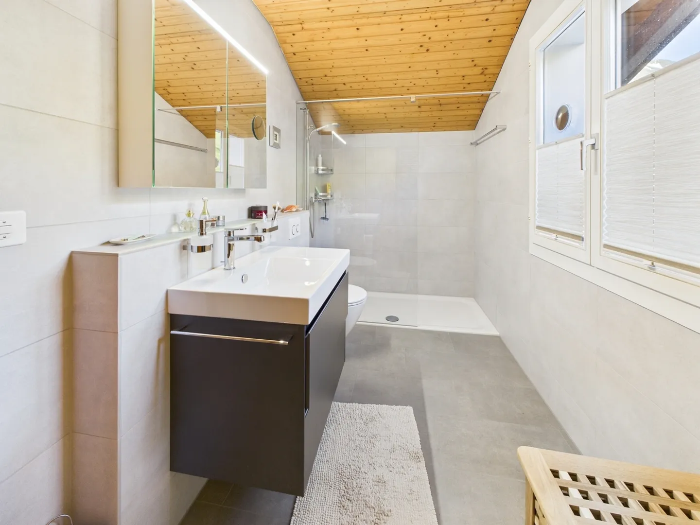 Ruhiges Wohnen in traumhafter Bergkulisse - Foto 9 von 13