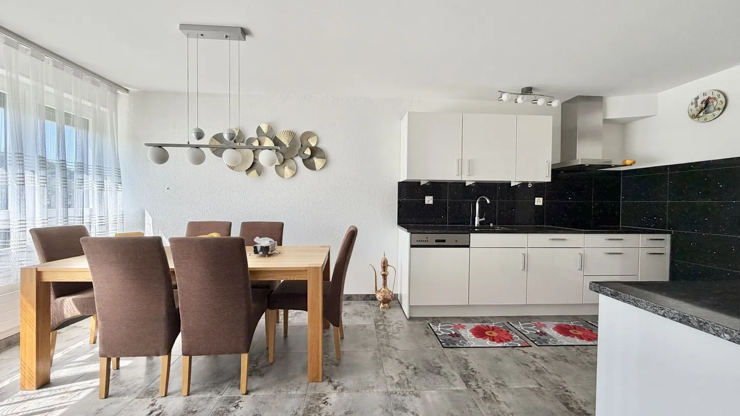 Appartement attrayant de 4,5 pièces dans un emplacement parfait à Hinterkappelen - Photo 5 sur 17