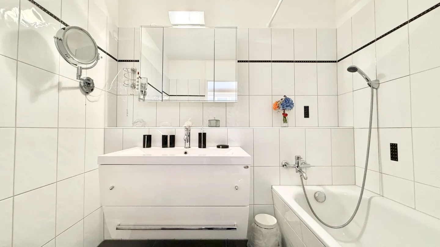 Appartement attrayant de 4,5 pièces dans un emplacement parfait à Hinterkappelen - Photo 13 sur 17