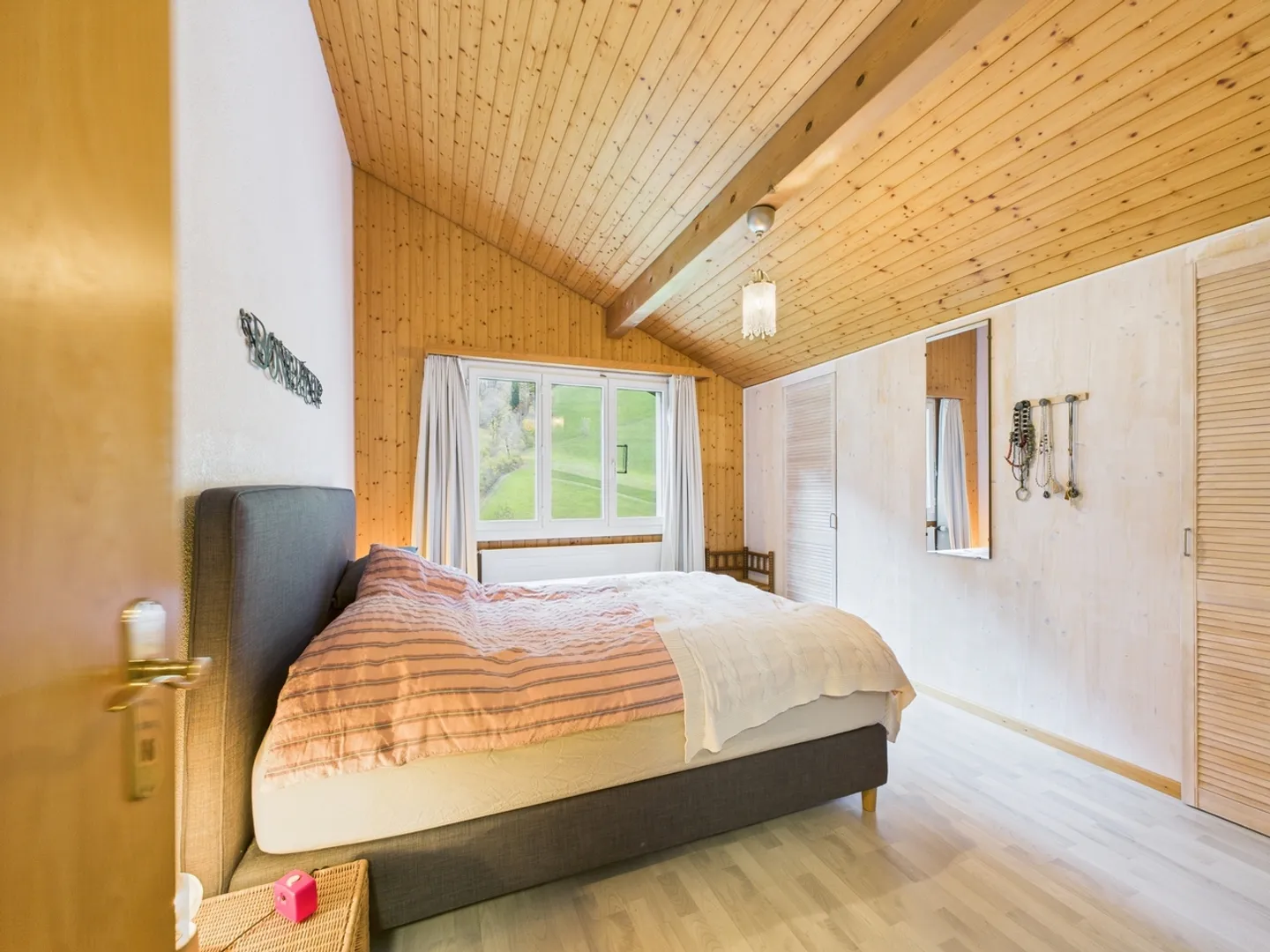 Ruhiges Wohnen in traumhafter Bergkulisse - Foto 10 von 13