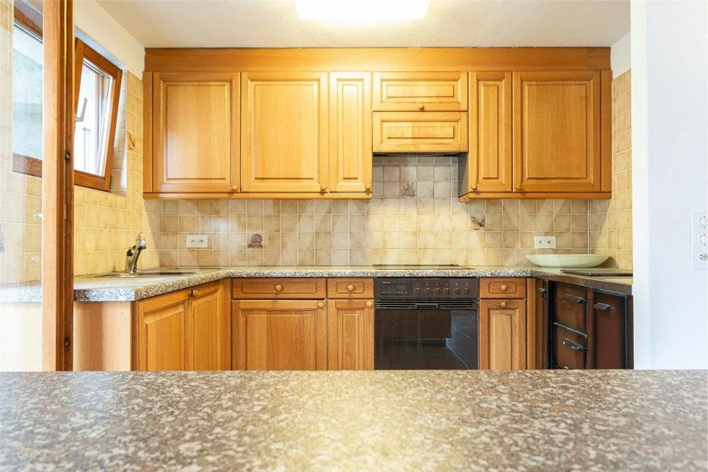 Spacious house with valley view - Photo 5 of 13