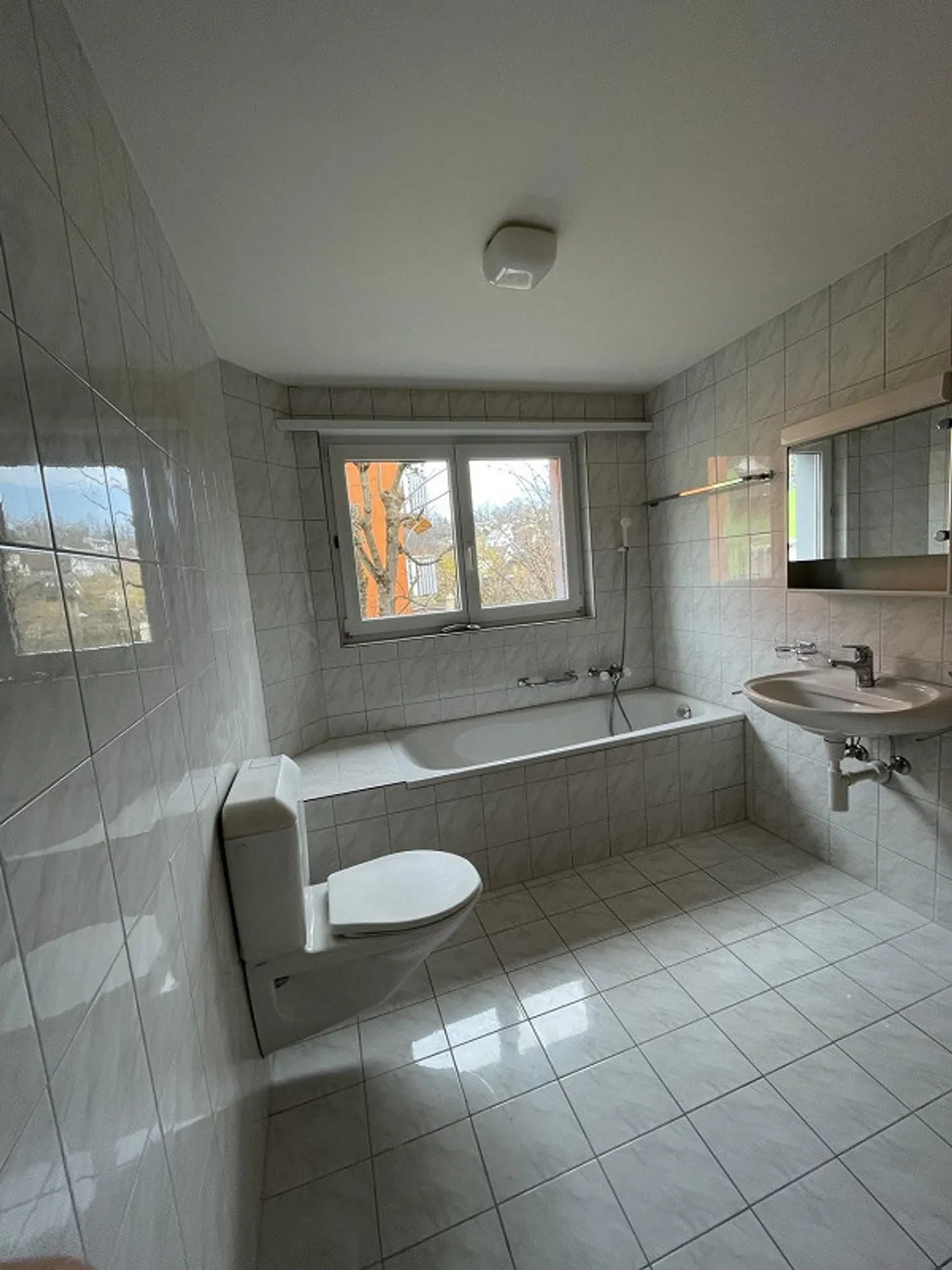 Appartement 4 pièces au rez-de-chaussée à Hölstein à louer - Photo 9 sur 11
