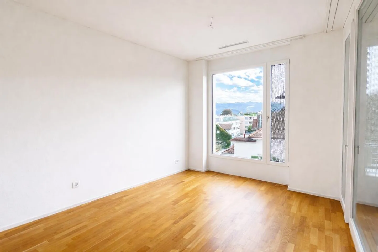 Appartement spacieux d'une seule pièce au cœur d'Altstätten - Photo 6 sur 7