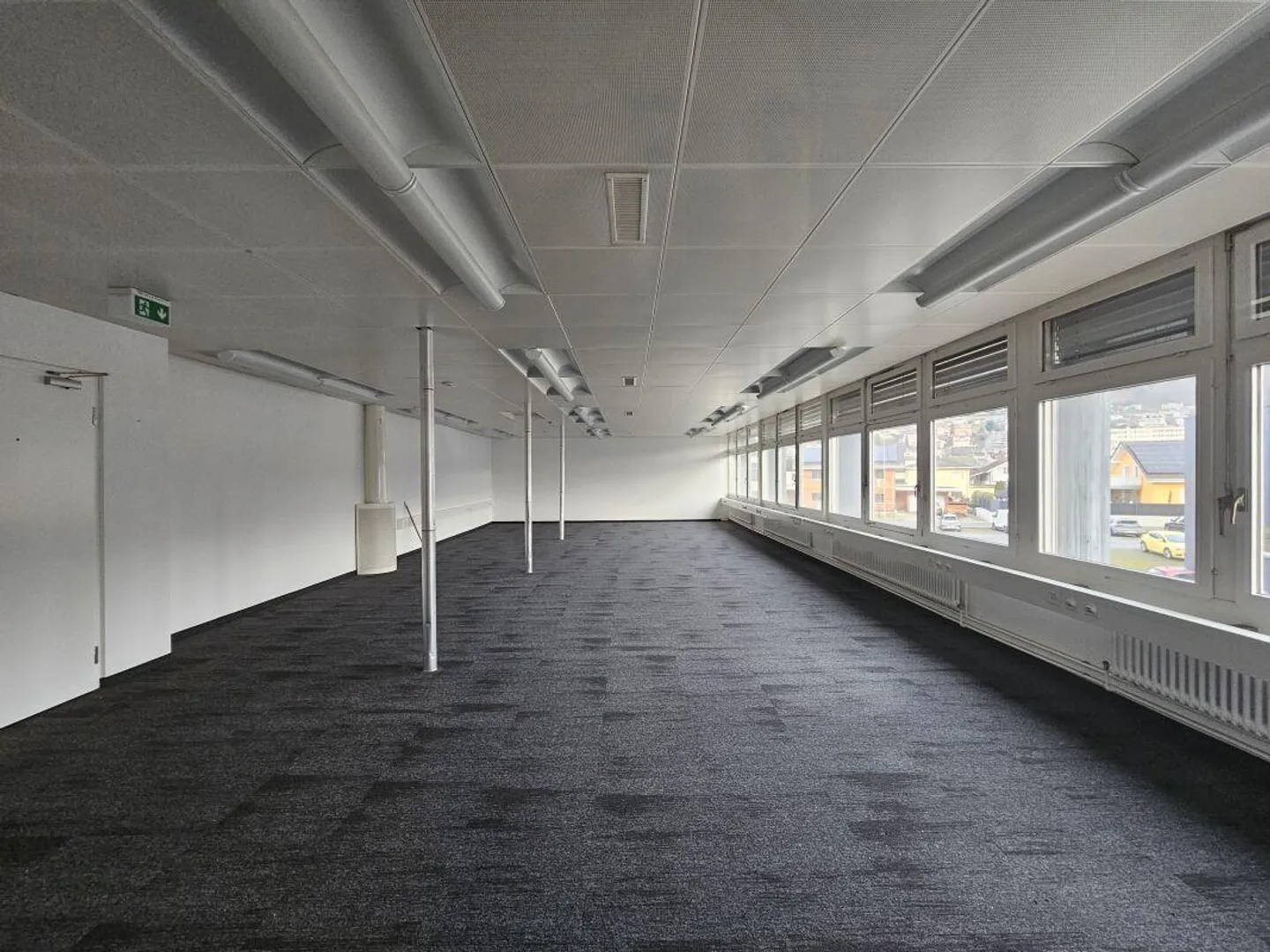 Commercial premises - Photo 5 of 9