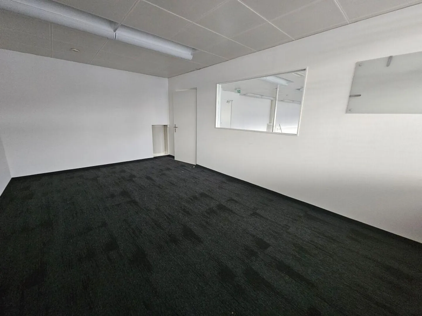 Commercial premises - Photo 7 of 9