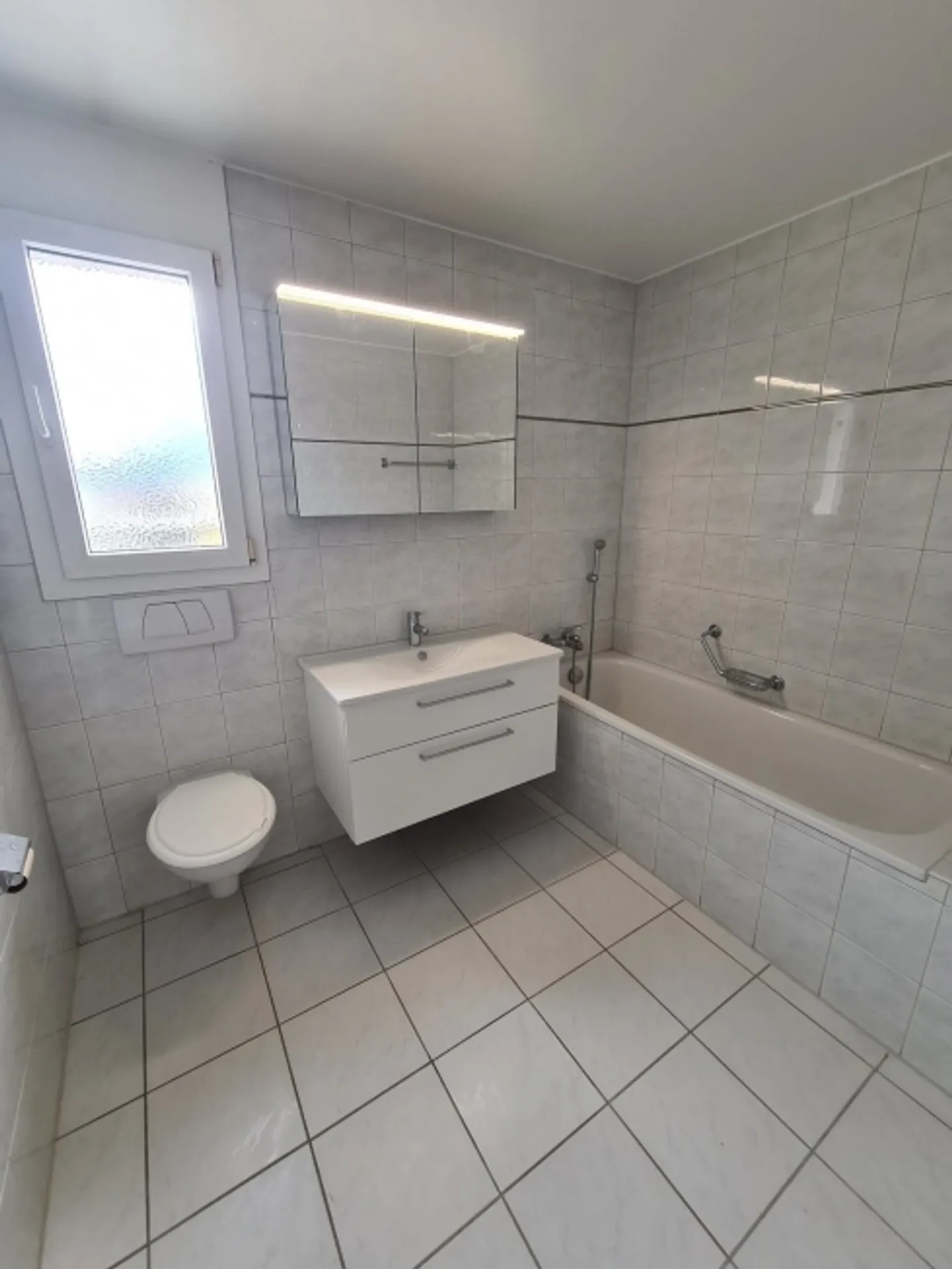 Superbe appartement de 4.5 pièces attique - Photo 6 sur 13