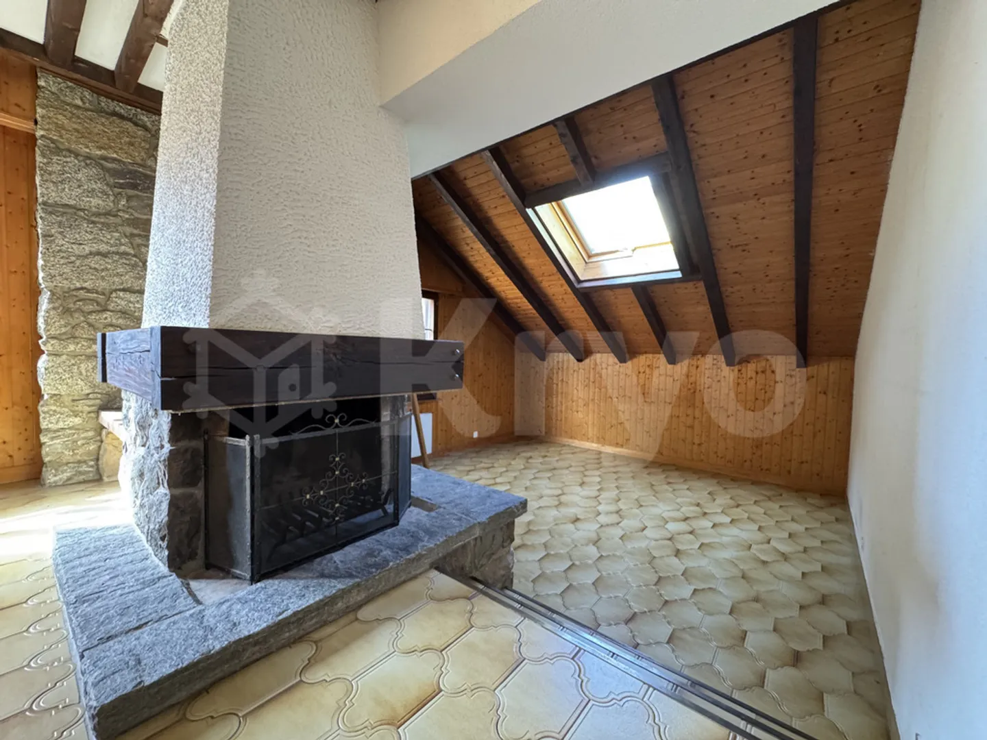 Beautiful 4-room apartment with charm - Photo 2 of 10