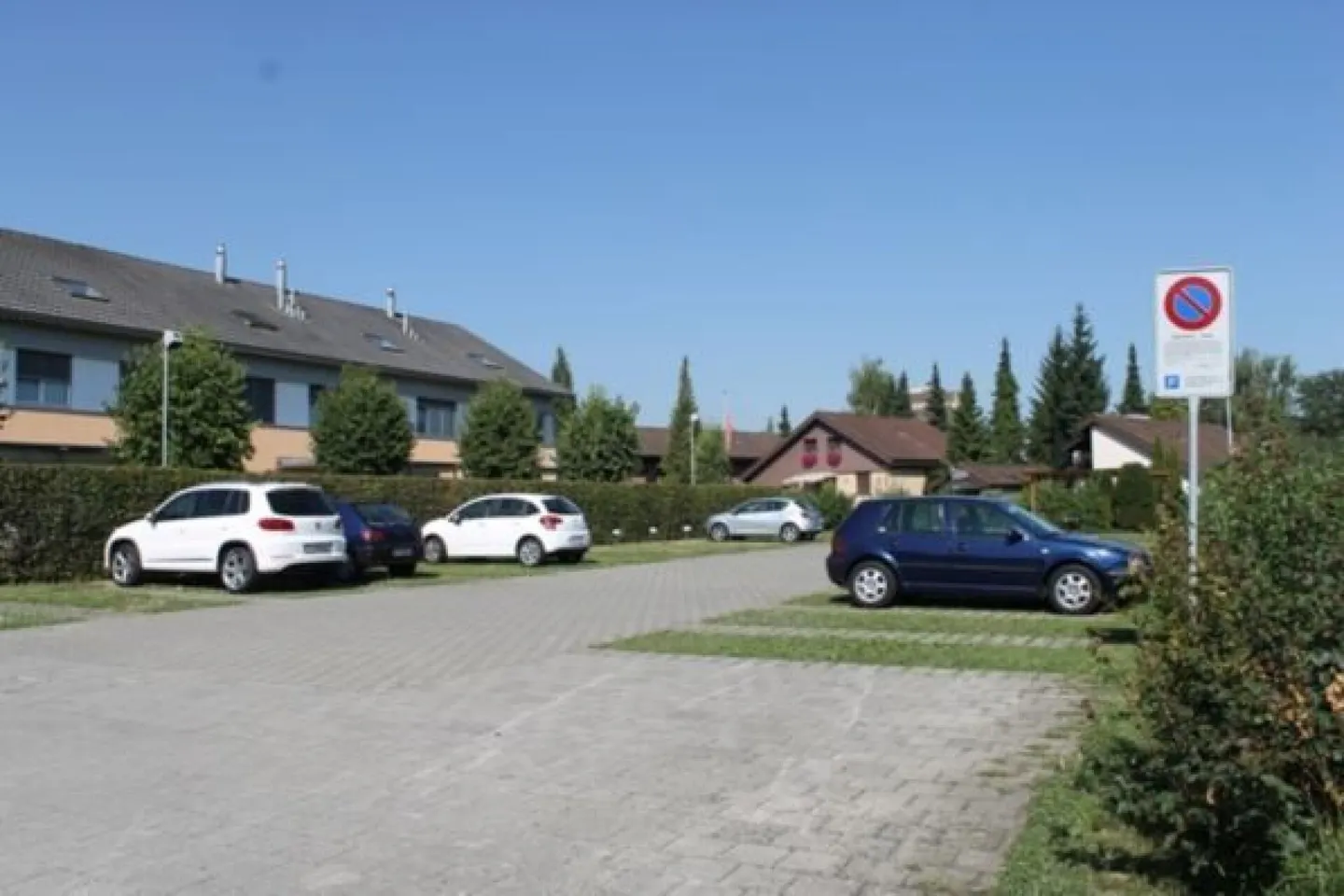 Aussenabstellplatz nähe Luzern - Foto 1 von 3