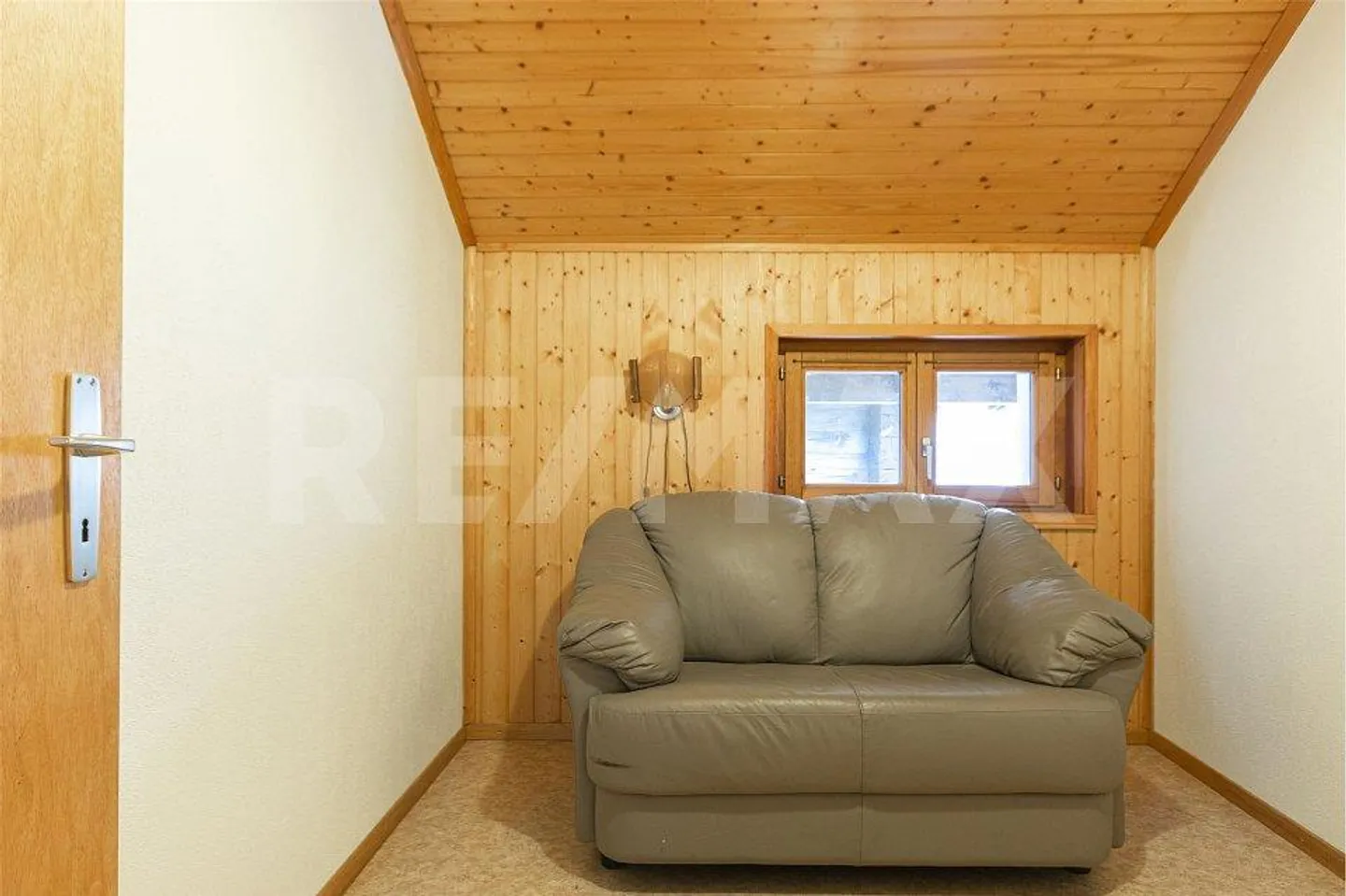 Spacious house with valley view - Photo 8 of 13