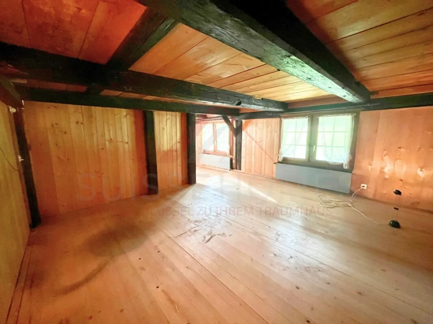 Charming farmhouse with large plot and development potential in Unterkulm (AG) - Photo 9 of 13