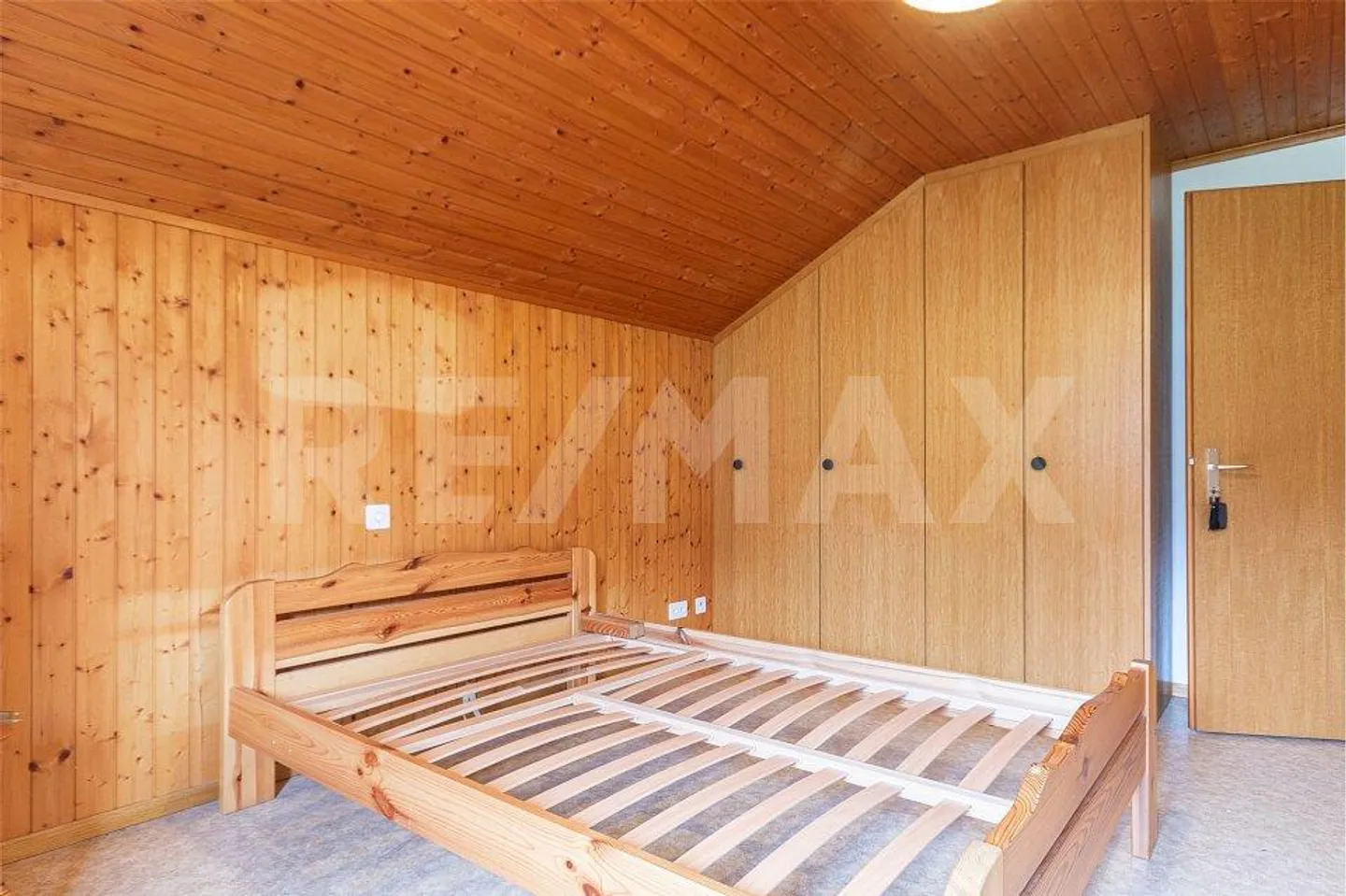 Spacious house with valley view - Photo 11 of 13