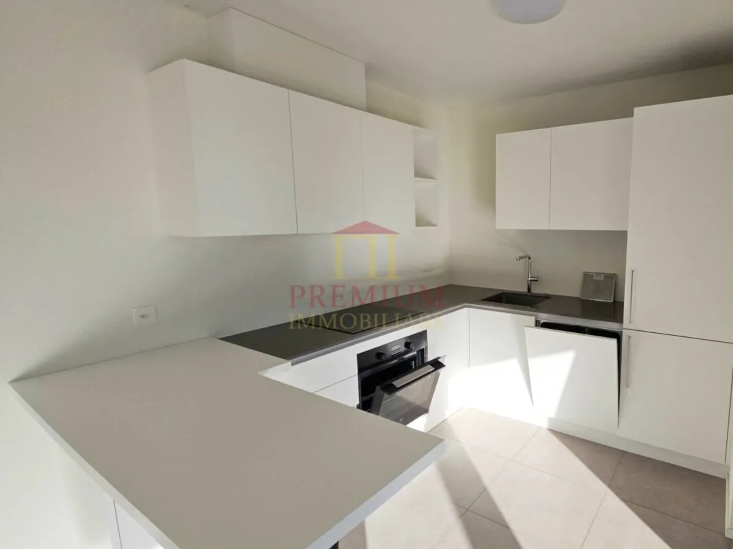 AMPIO 4.5 LOCALI IN AFFITTO - Photo 4 of 15