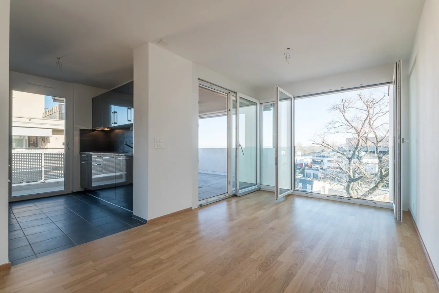 Appartamento con 4,5 stanze al 1° piano - Foto 2 di 6