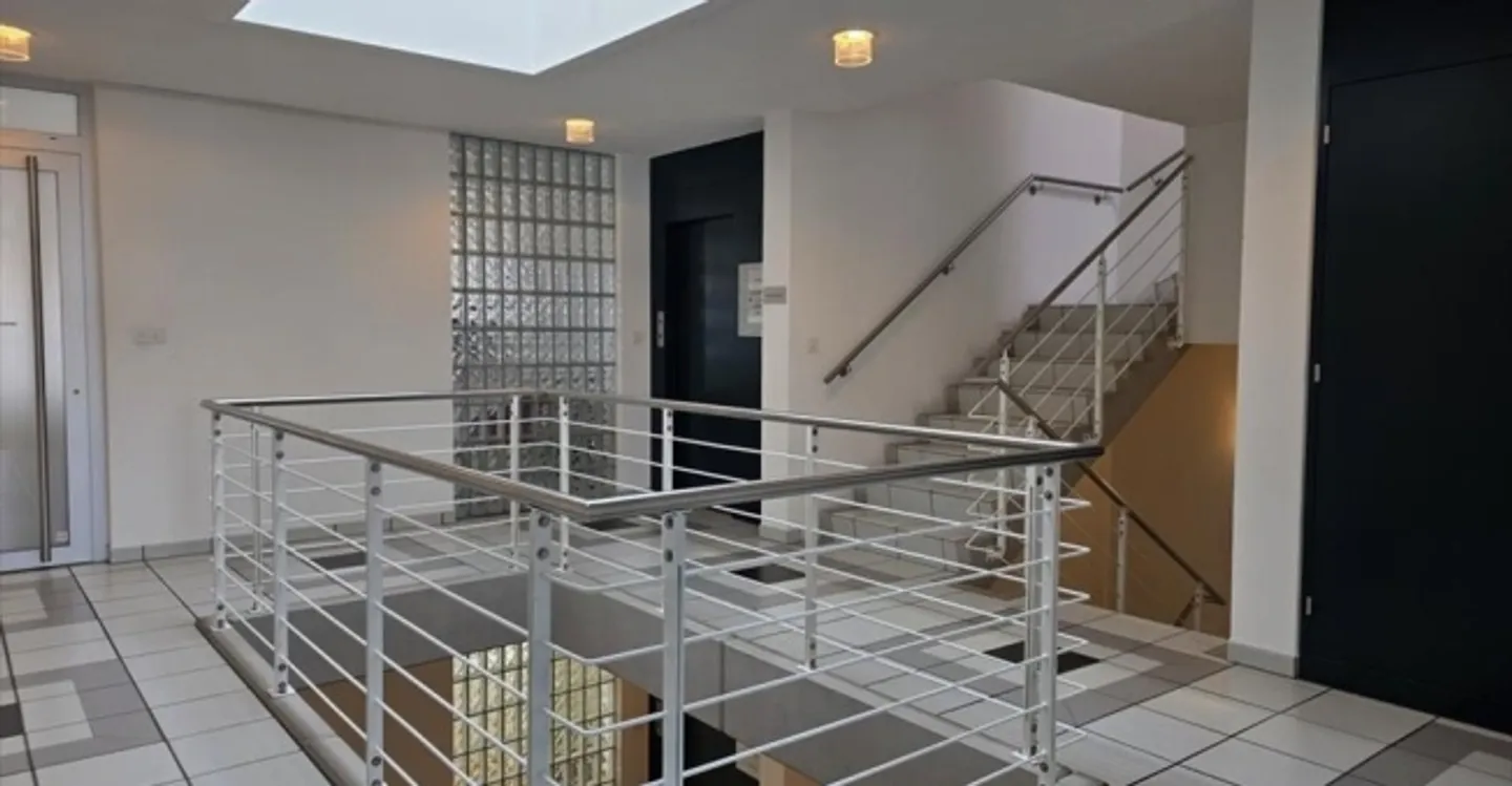 Office - Photo 3 of 9