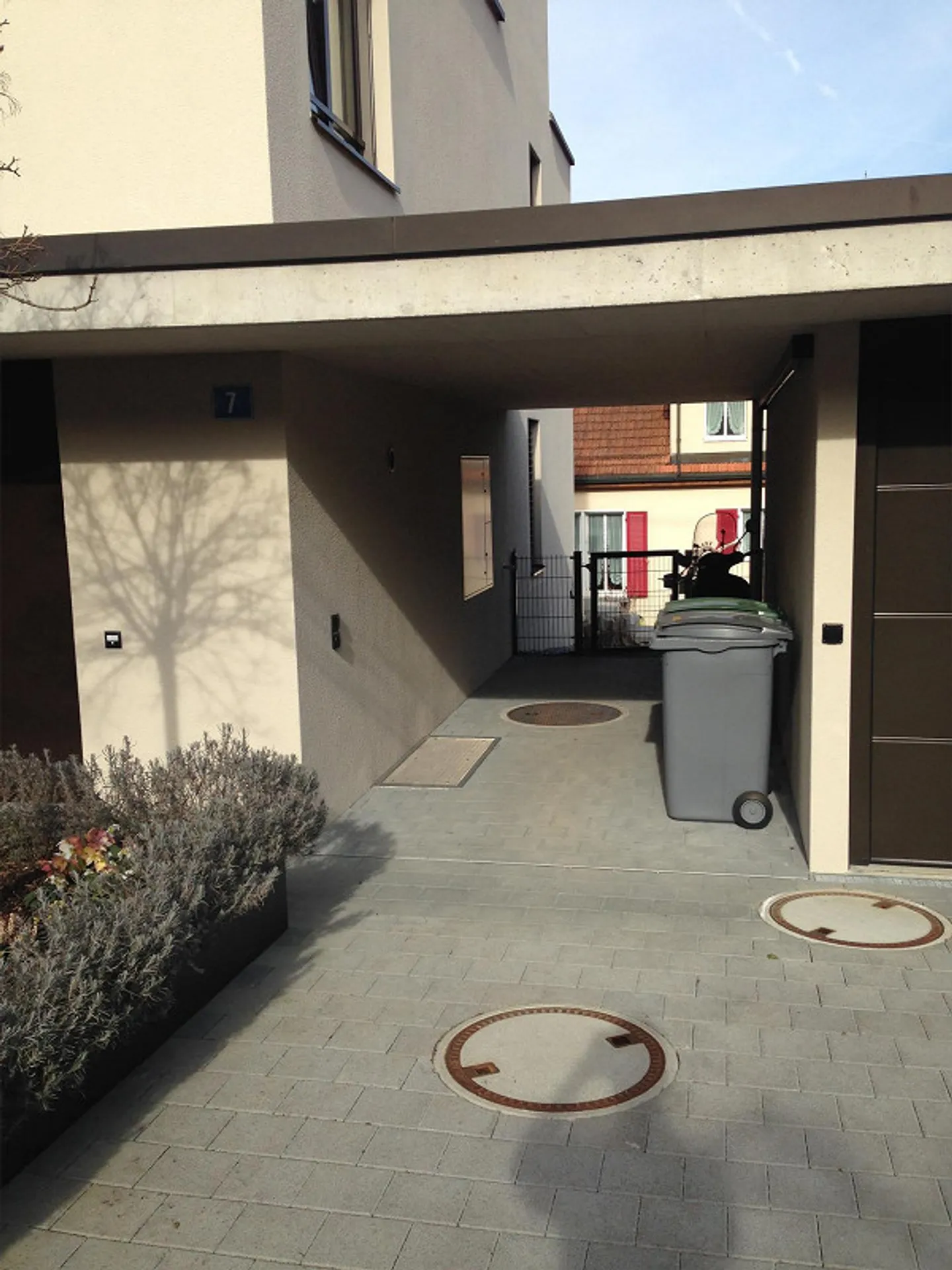 Möblierte 1.5 Zimmer Einliegerwohnung in 8047 Zürich zw. Albisrieden u - Photo 2 sur 8