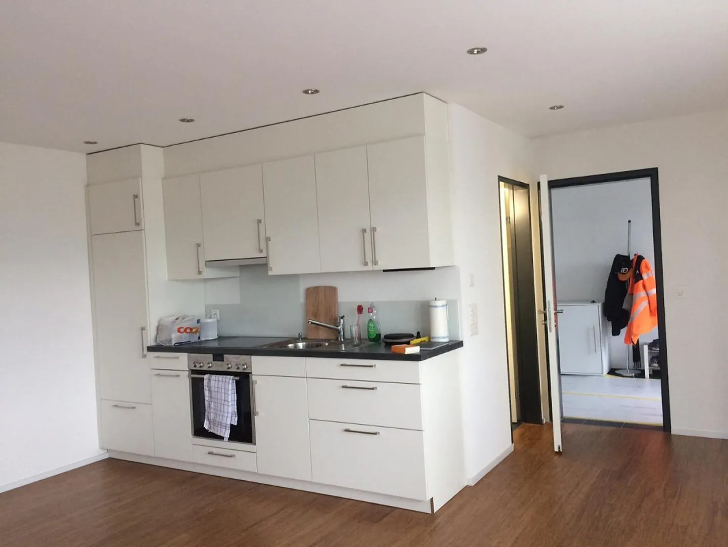 Beautiful basement apartment - Photo 1 of 9
