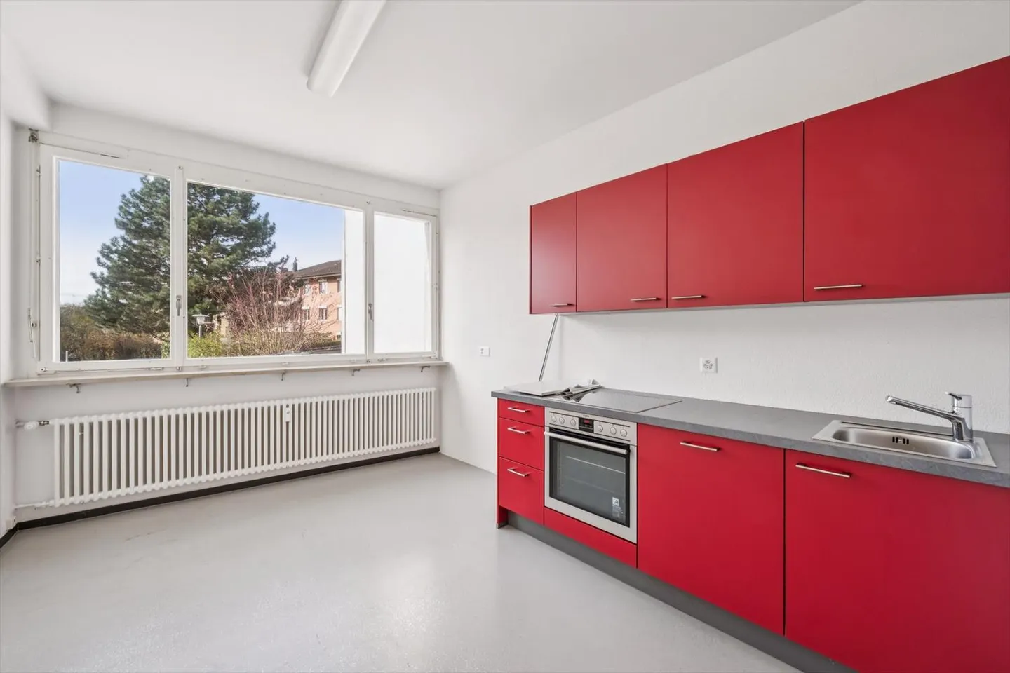 Espace commercial attrayant avec grande vitrine dans un emplacement de choix - Photo 7 sur 10