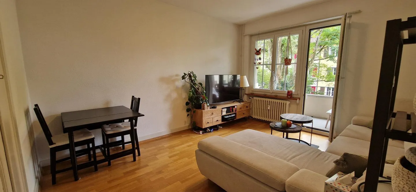 Helle & gemütliche 2.5-Zimmer-Wohnung mit Balkon im beliebten Rossfeld - Photo 8 of 10