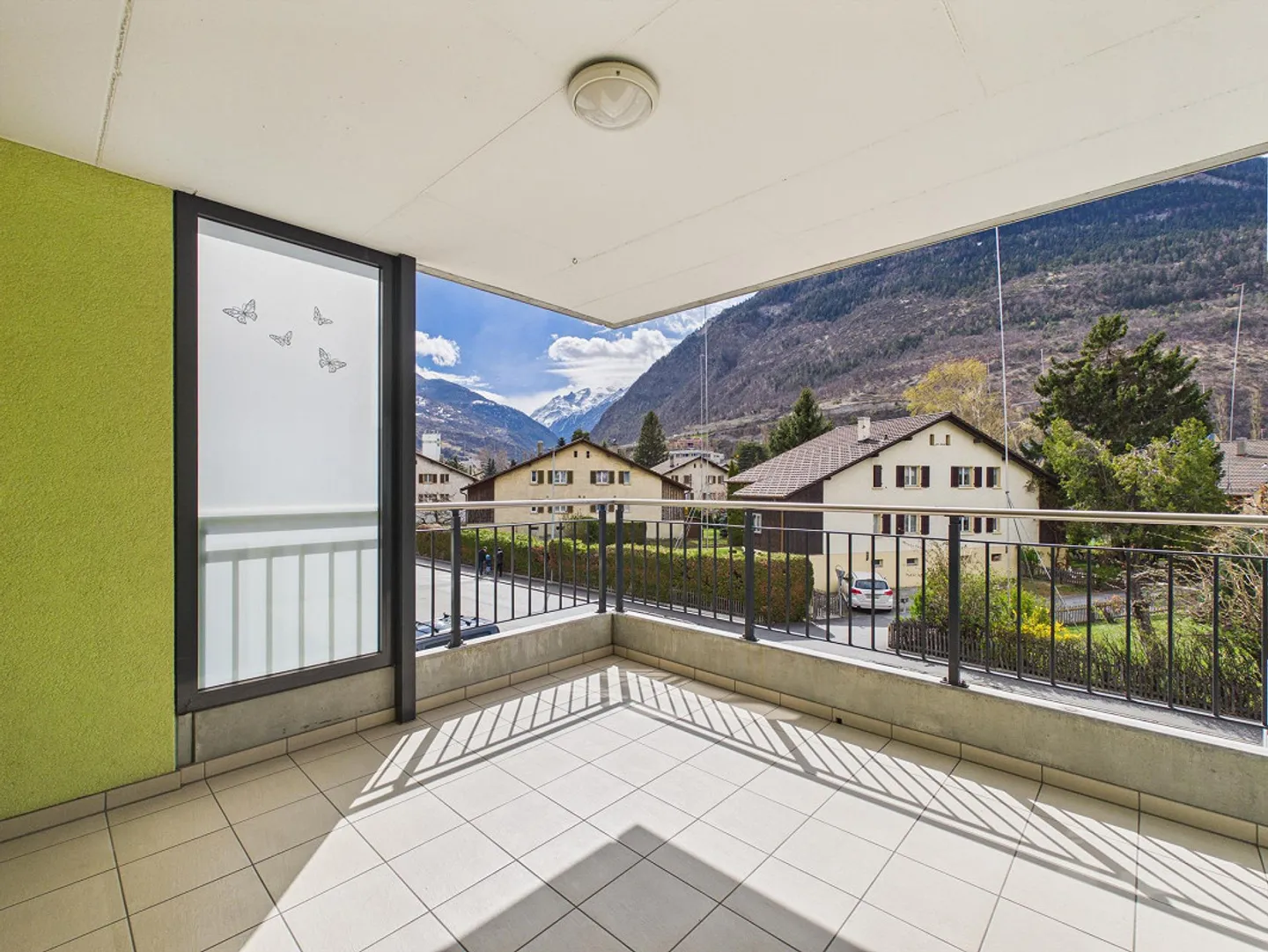 Vivere elegante con loggia in un quartiere popolare a Visp - Foto 5 di 11