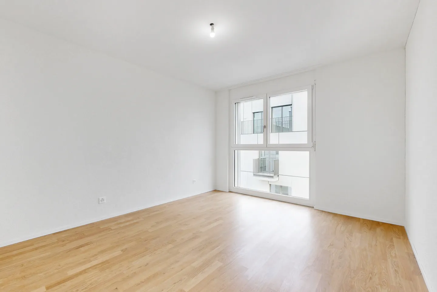 Appartamento spazioso a Renens - Foto 2 di 6