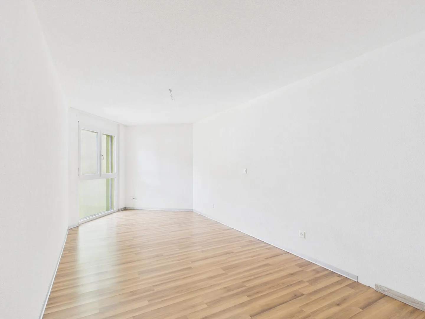 Vivere elegante con loggia in un quartiere popolare a Visp - Foto 6 di 11