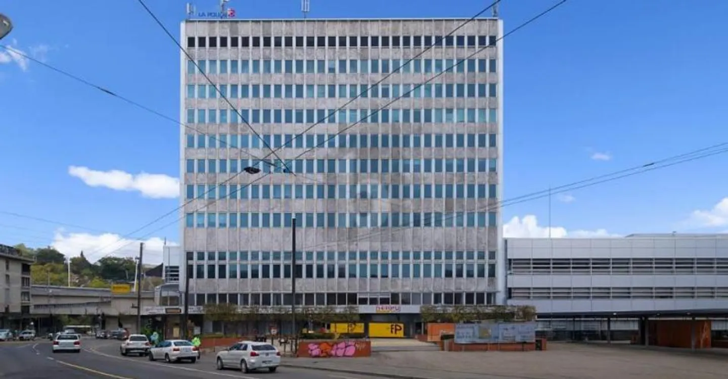 ESPACE DE TRAVAIL AVEC VUE PANORAMIQUE - Photo 1 sur 5