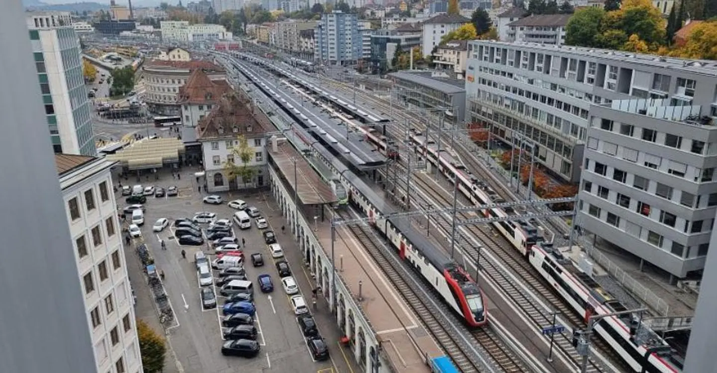 ESPACE DE TRAVAIL AVEC VUE PANORAMIQUE - Photo 2 sur 5