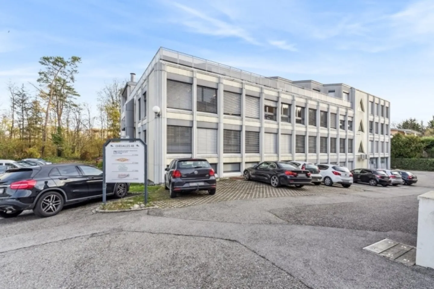 Spacious commercial space for rent! - Photo 1 of 5