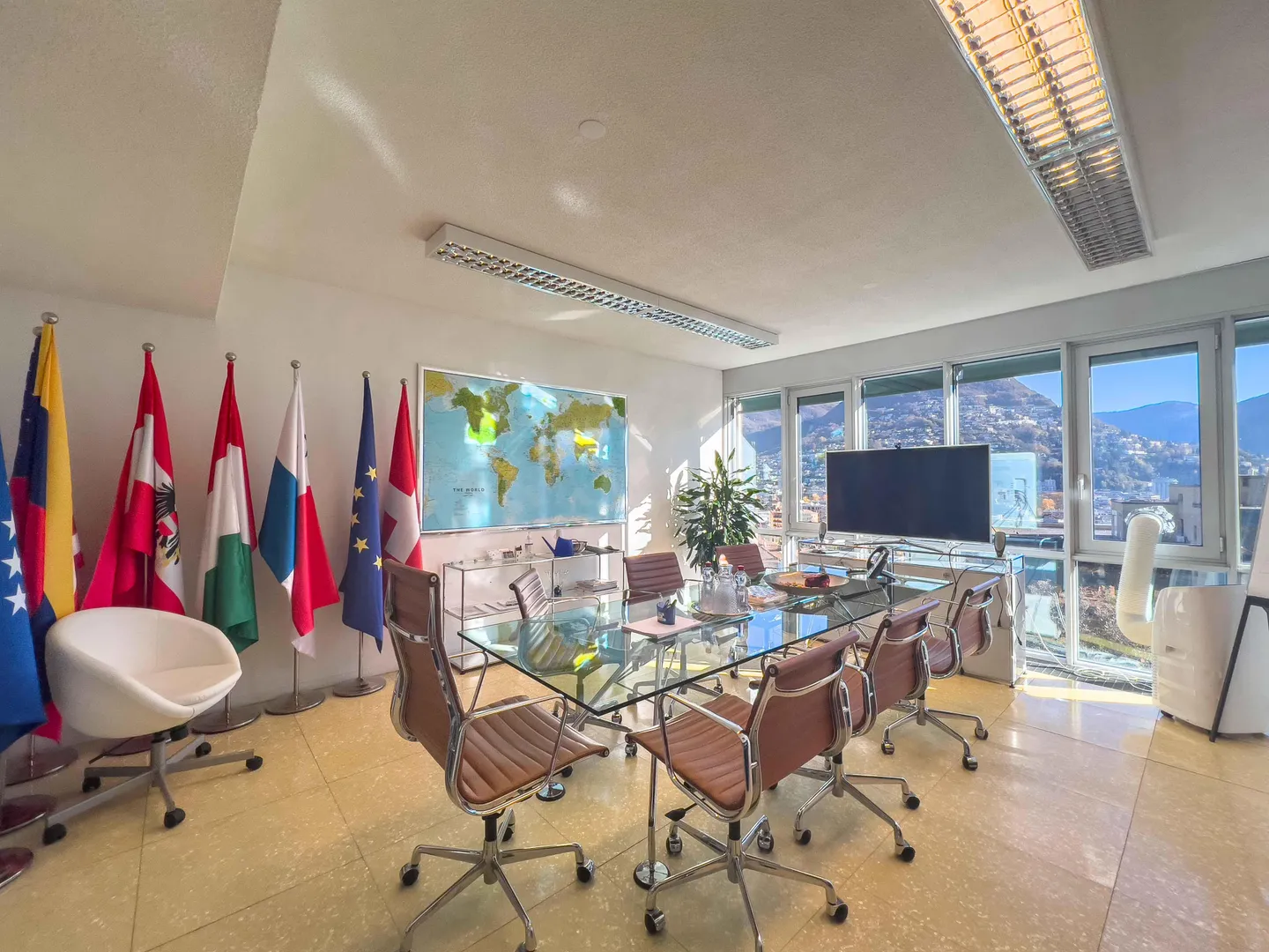 Großes Büro in Lugano in zentraler Lage - Foto 2 von 3
