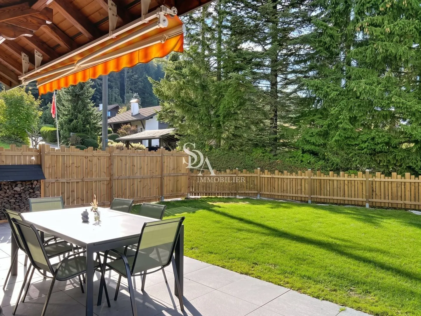 Rare and magnificent! Family chalet for rent in the heart of 'Paccots' - Photo 2 of 12