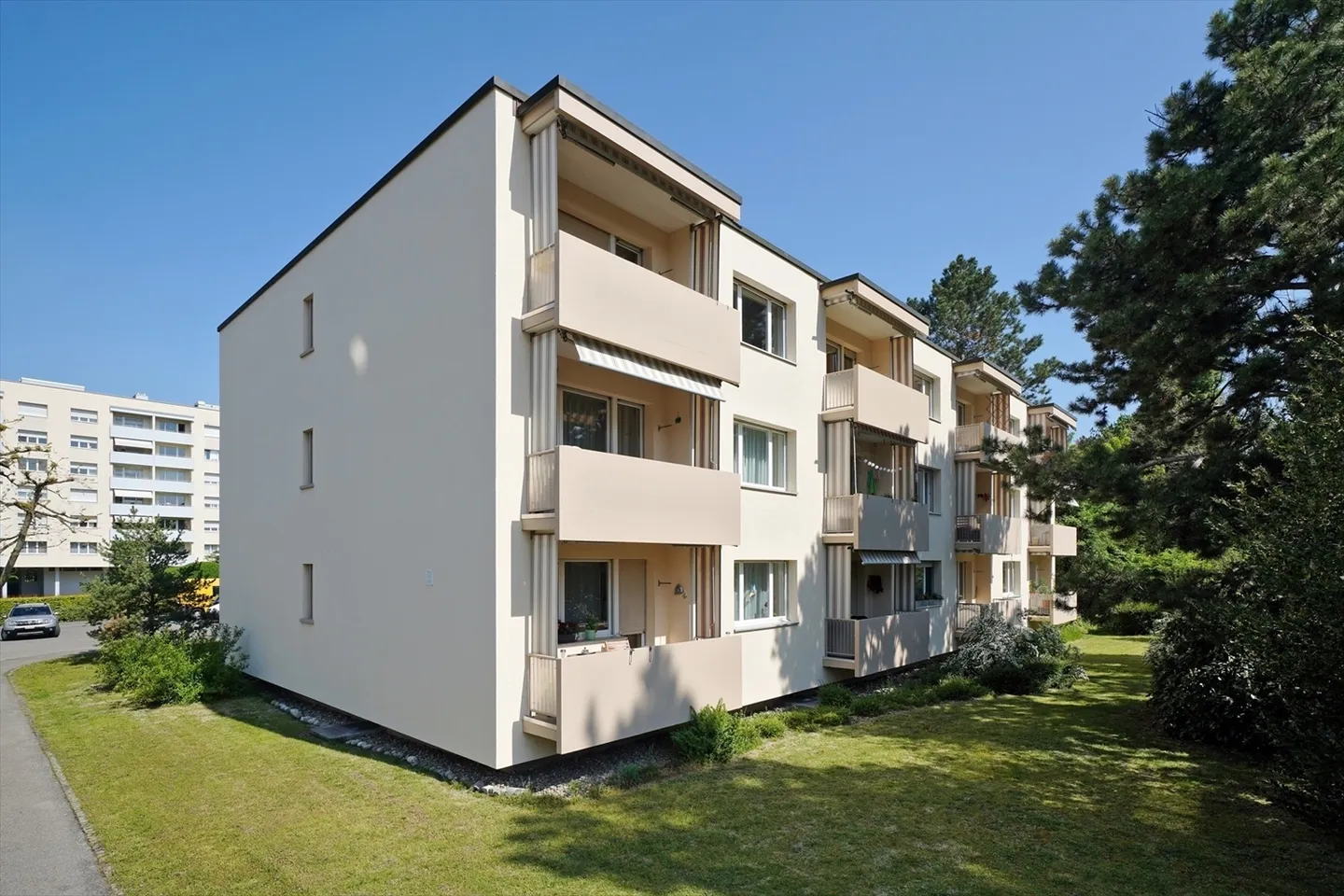 Beautiful apartment for rent in a quiet neighborhood! - Photo 1 of 7