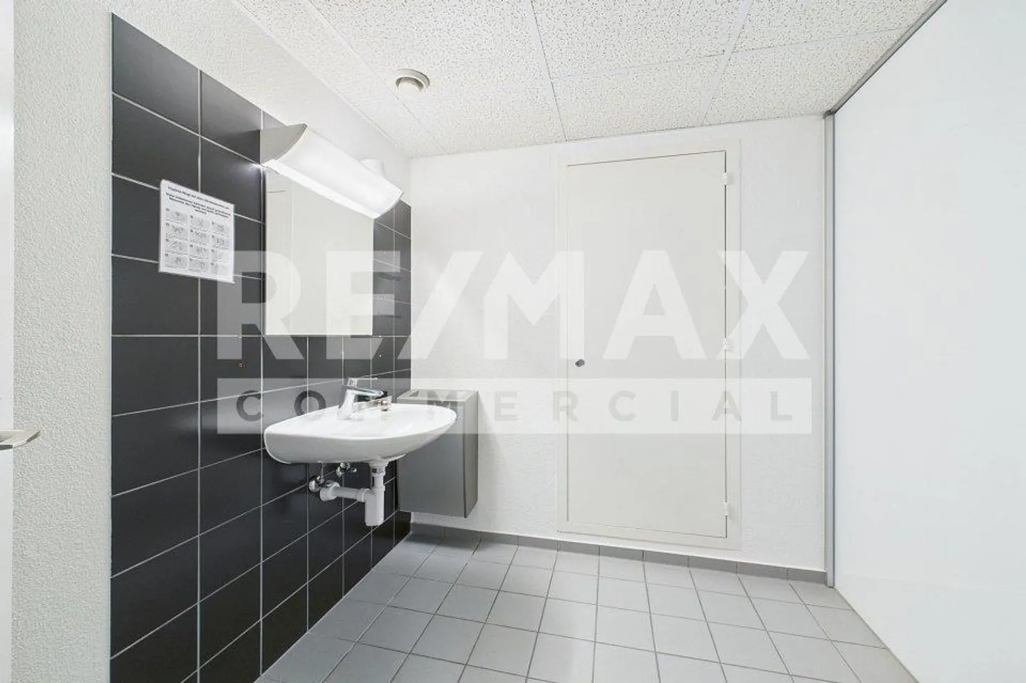 Espace de bureau et de stockage flexible - Photo 11 sur 13