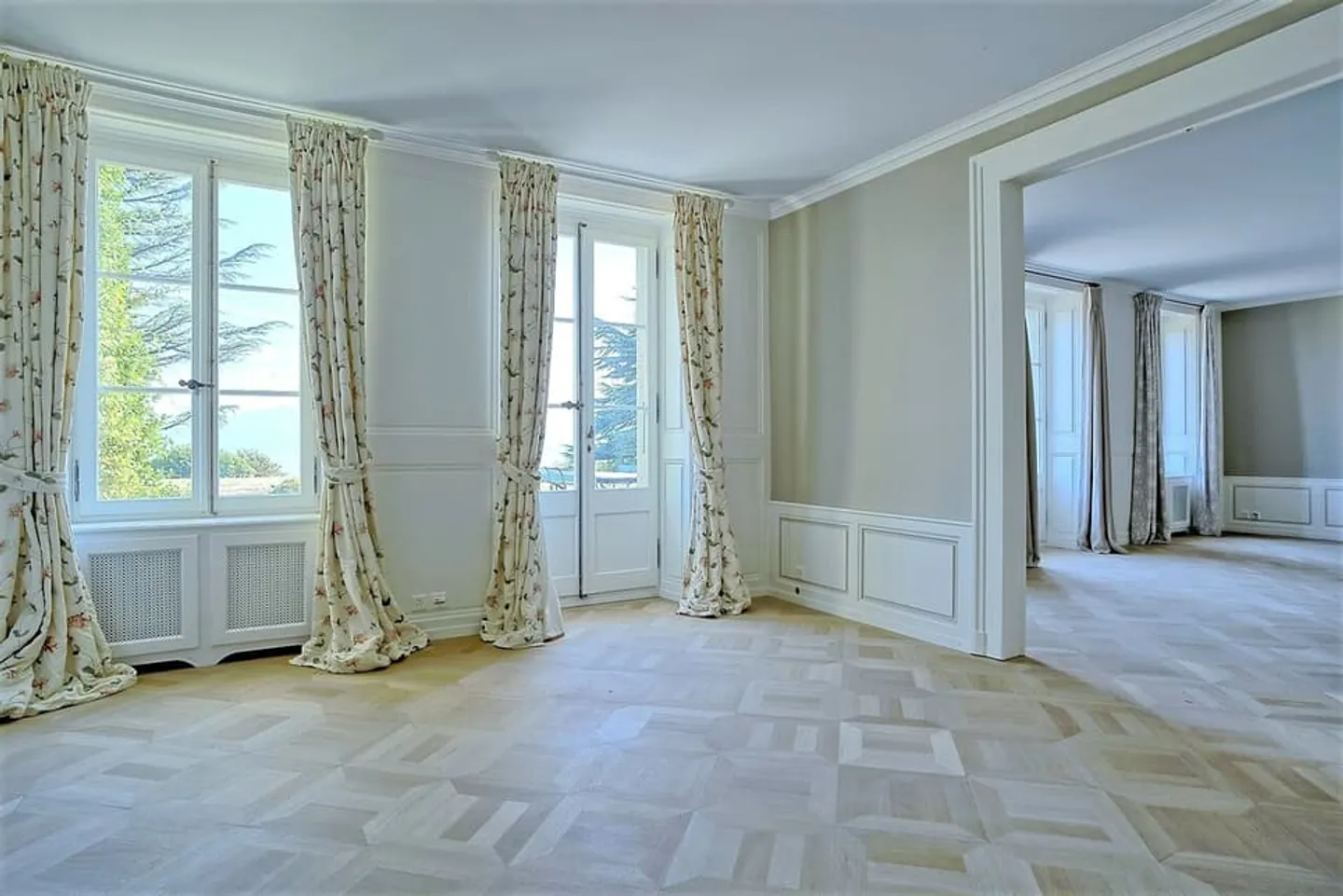 Superbe propriété de Maître rénovée avec vue lac à Lonay - Photo 3 sur 11