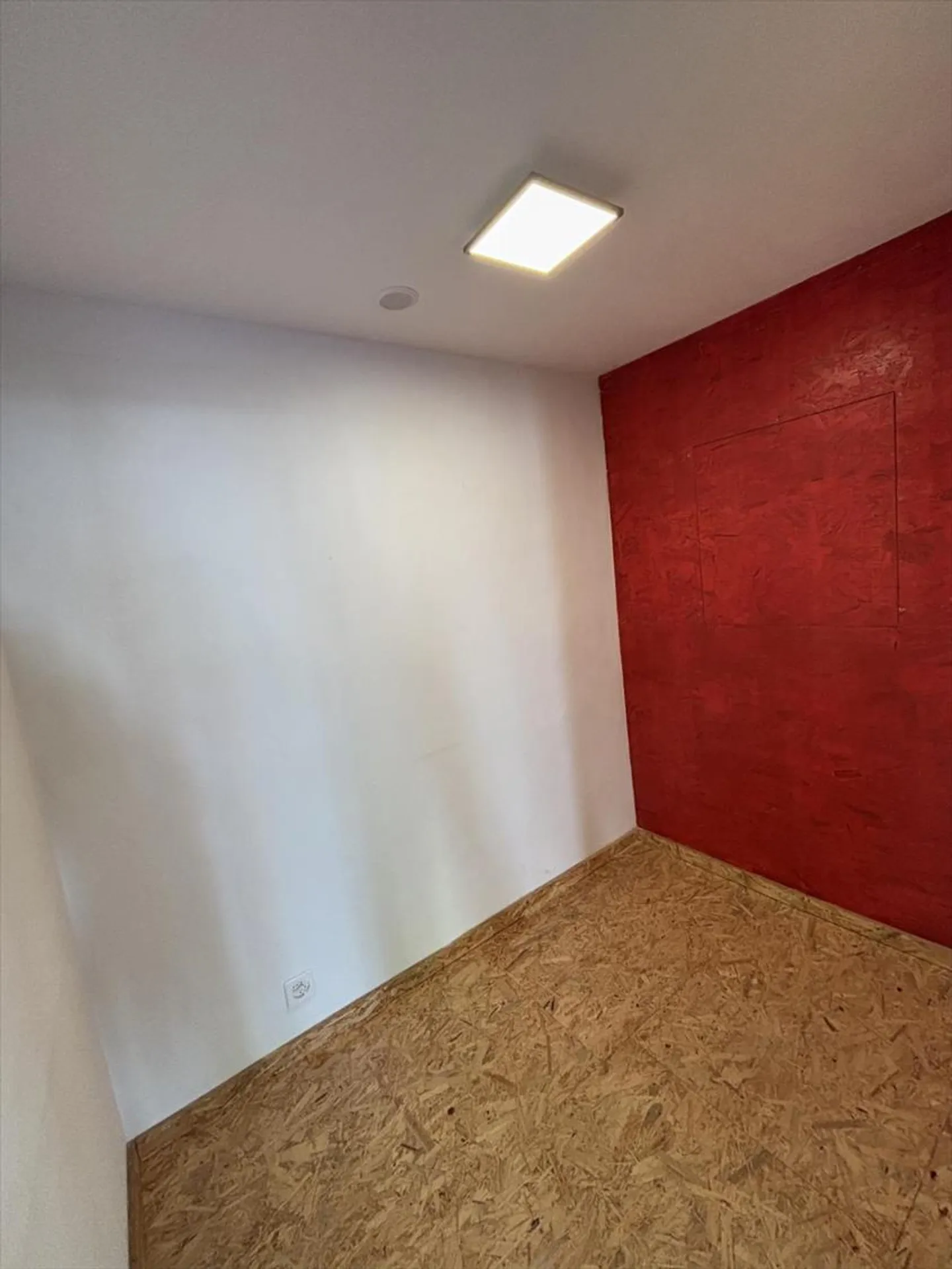 Commercial Space - Photo 11 of 12