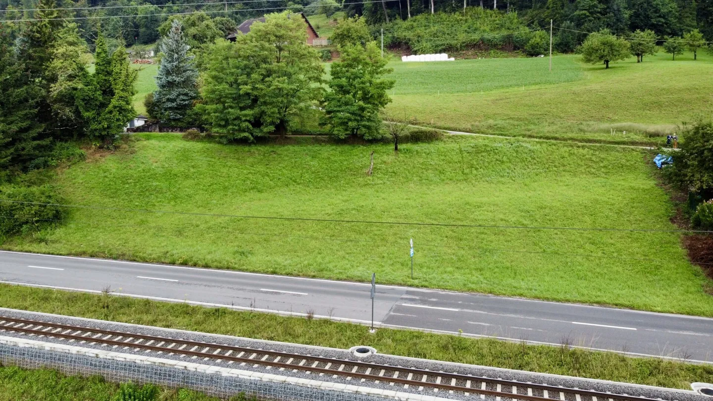 Building Land with a View - 1,607 m² in Sunny Slope Location in Hölstein BL - Photo 5 of 6
