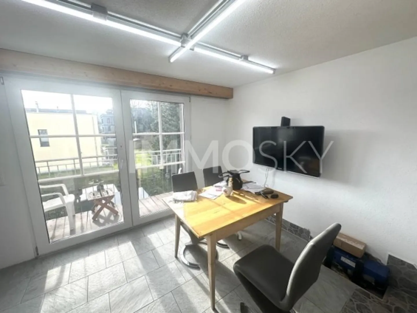 Secure Base Property with Car Pit and Rented Living Space - Photo 3 of 5