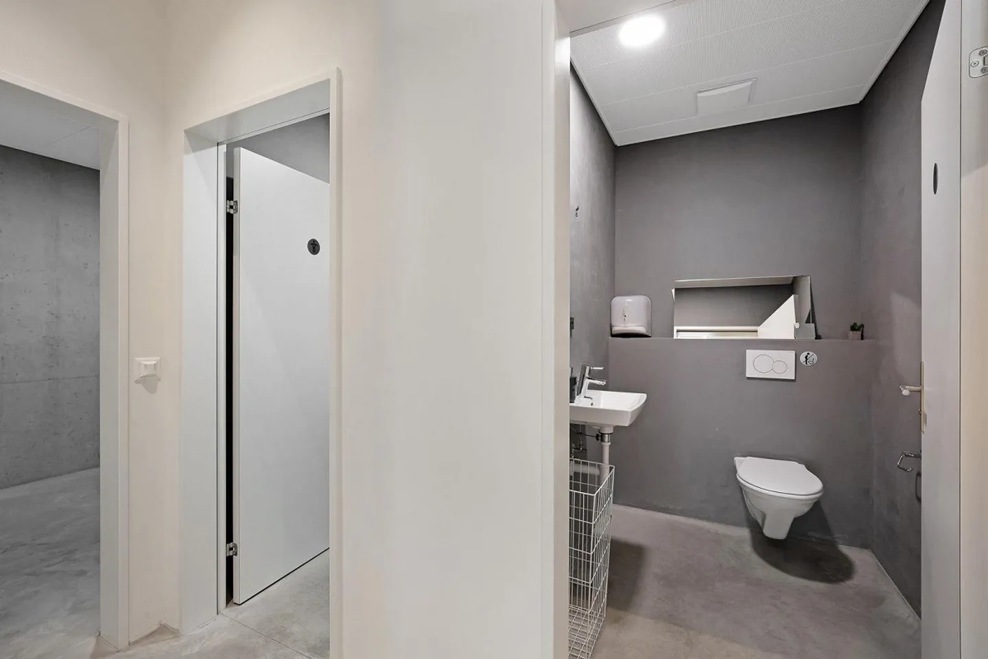 bureaux - Photo 8 sur 12