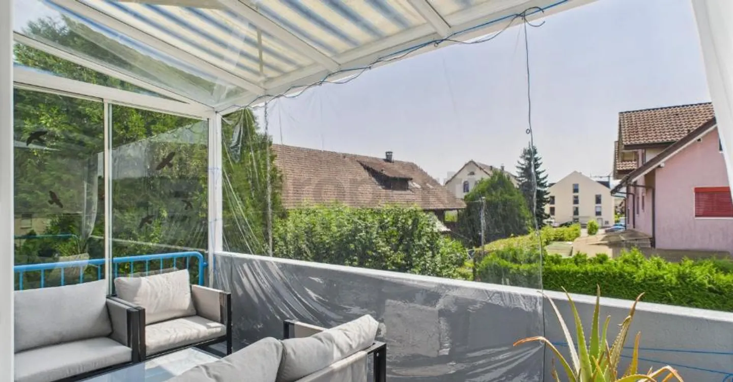 Ein Zuhause, das überzeugt  4.5 Zimmer mit neuer Küche - Photo 11 sur 13