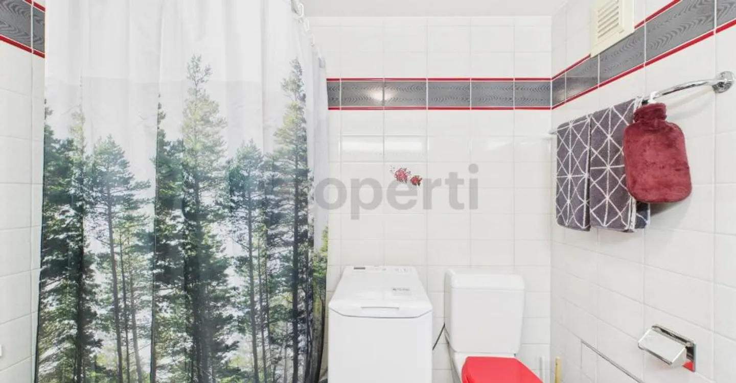 Ein Zuhause, das überzeugt  4.5 Zimmer mit neuer Küche - Photo 10 sur 13