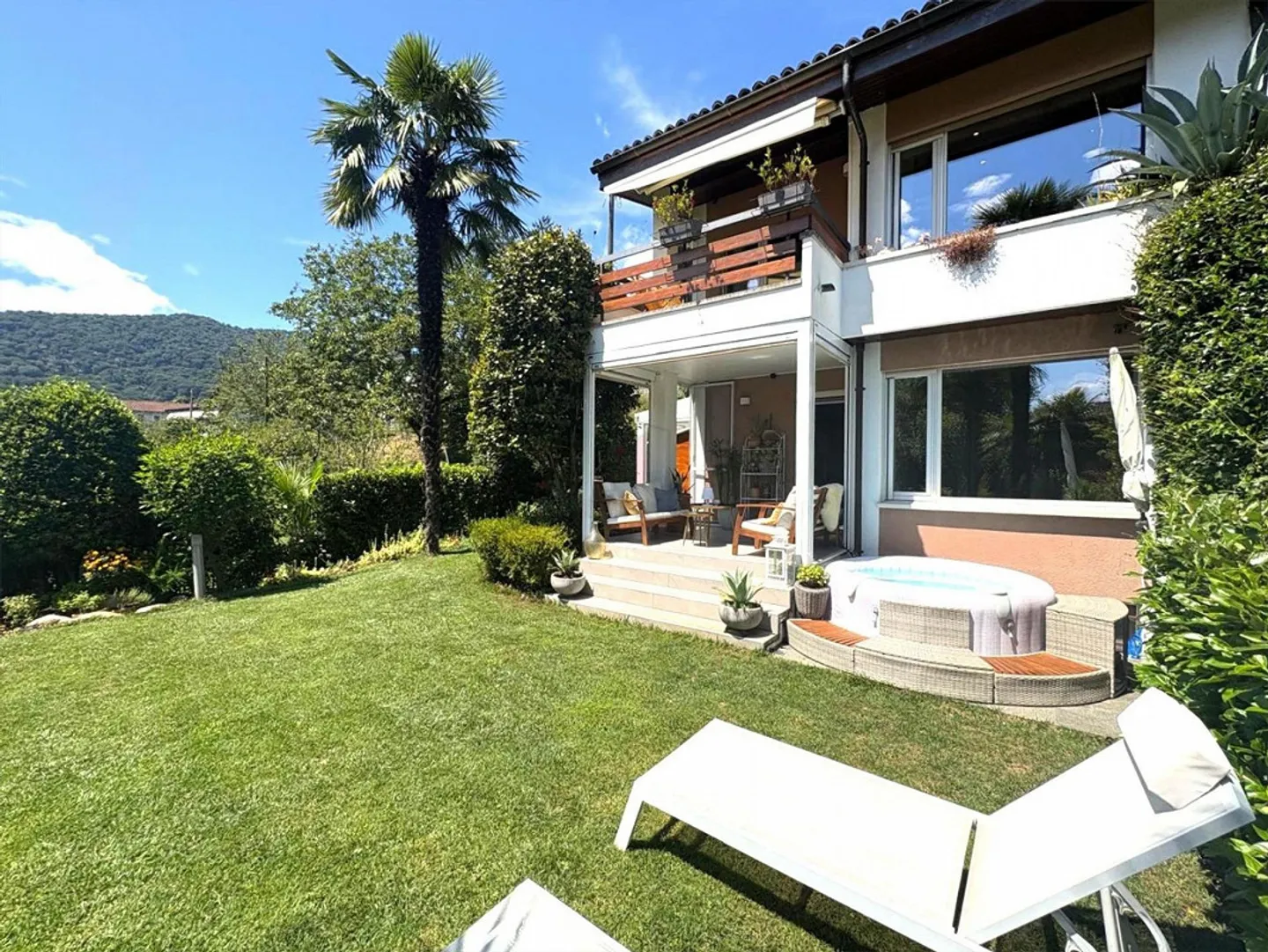 Chalet Elegante Immerso nella Natura - Foto 1 di 13