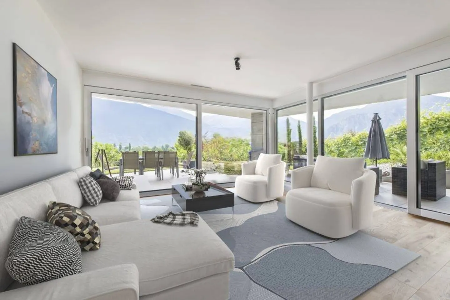 The Branson Estate - Luxury Villa with Terrace - Photo 2 of 13