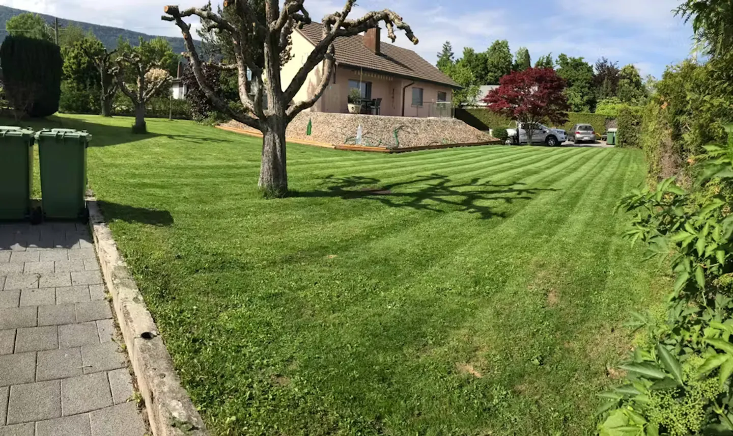 Casa Incantevole a Thielle - Foto 1 di 2