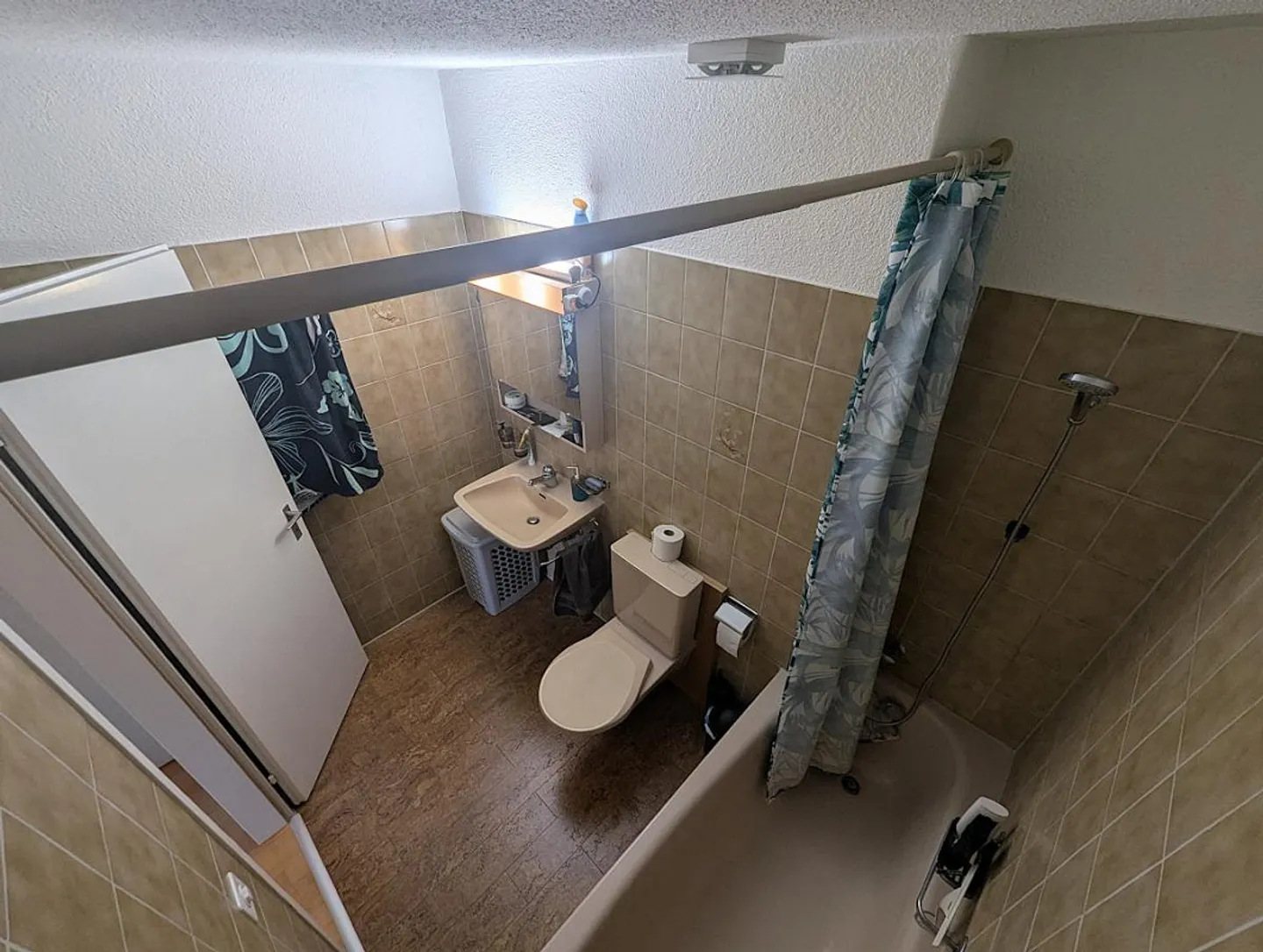 2.5 room apartment in a quiet location - Photo 4 of 6