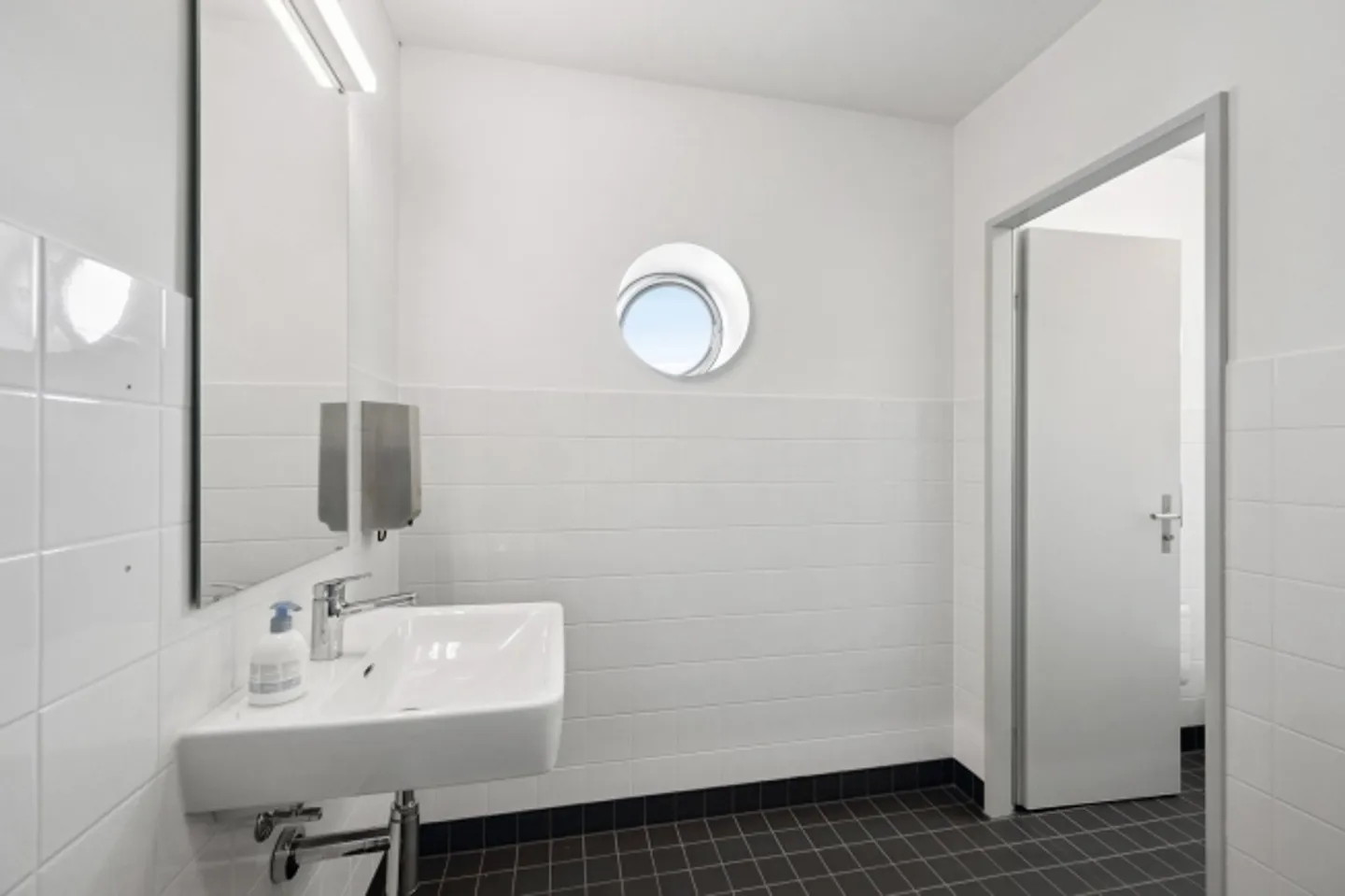 Bureau à louer - Photo 5 sur 12